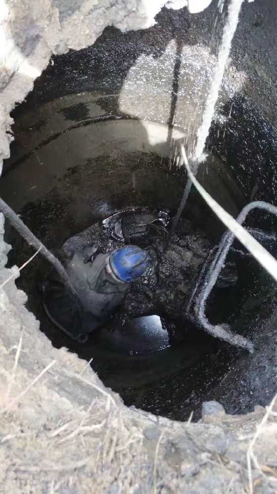 污水池人工清理清淤