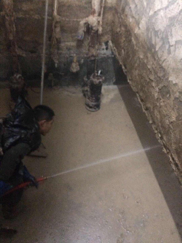 清理隔油池